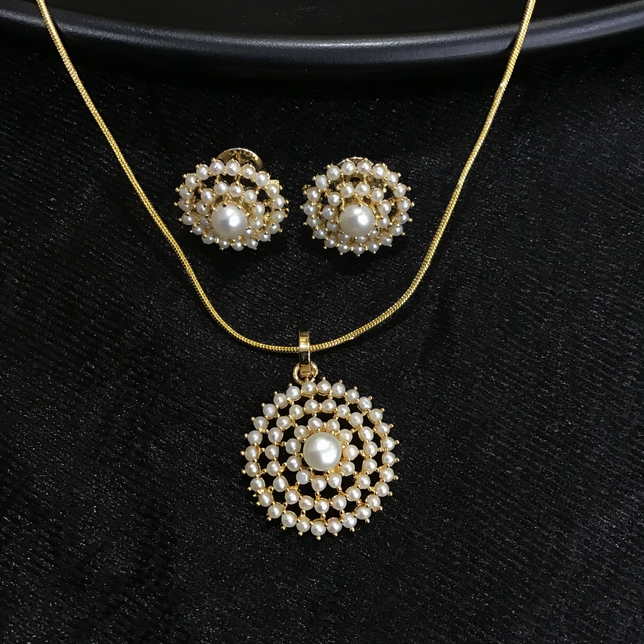 Jadau Pendant Set 1365-69 - Dazzles Jewellery