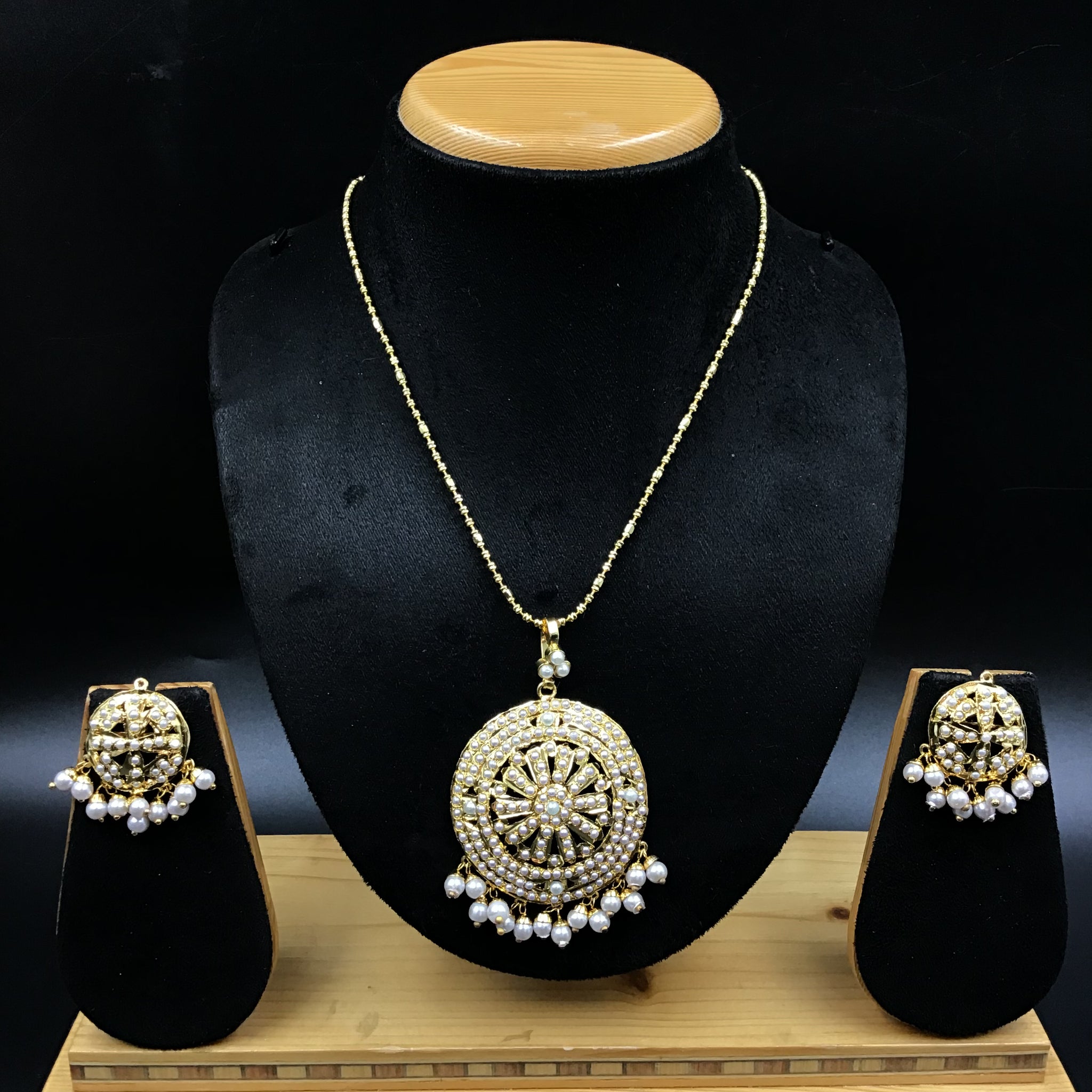 White Jadau Pendant Set - Dazzles Jewellery