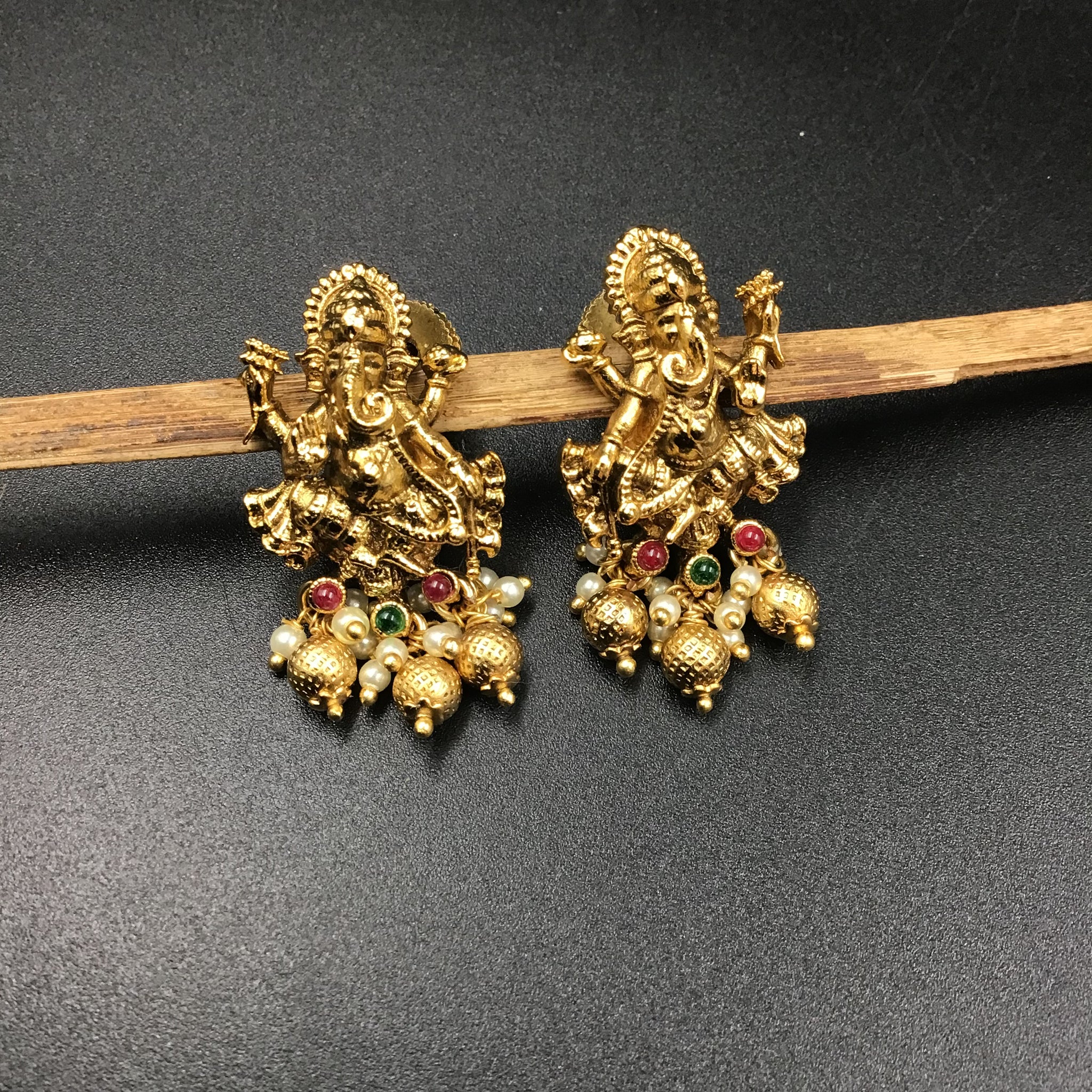 Tops/Studs Temple Earring 3920-28 - Dazzles Jewellery