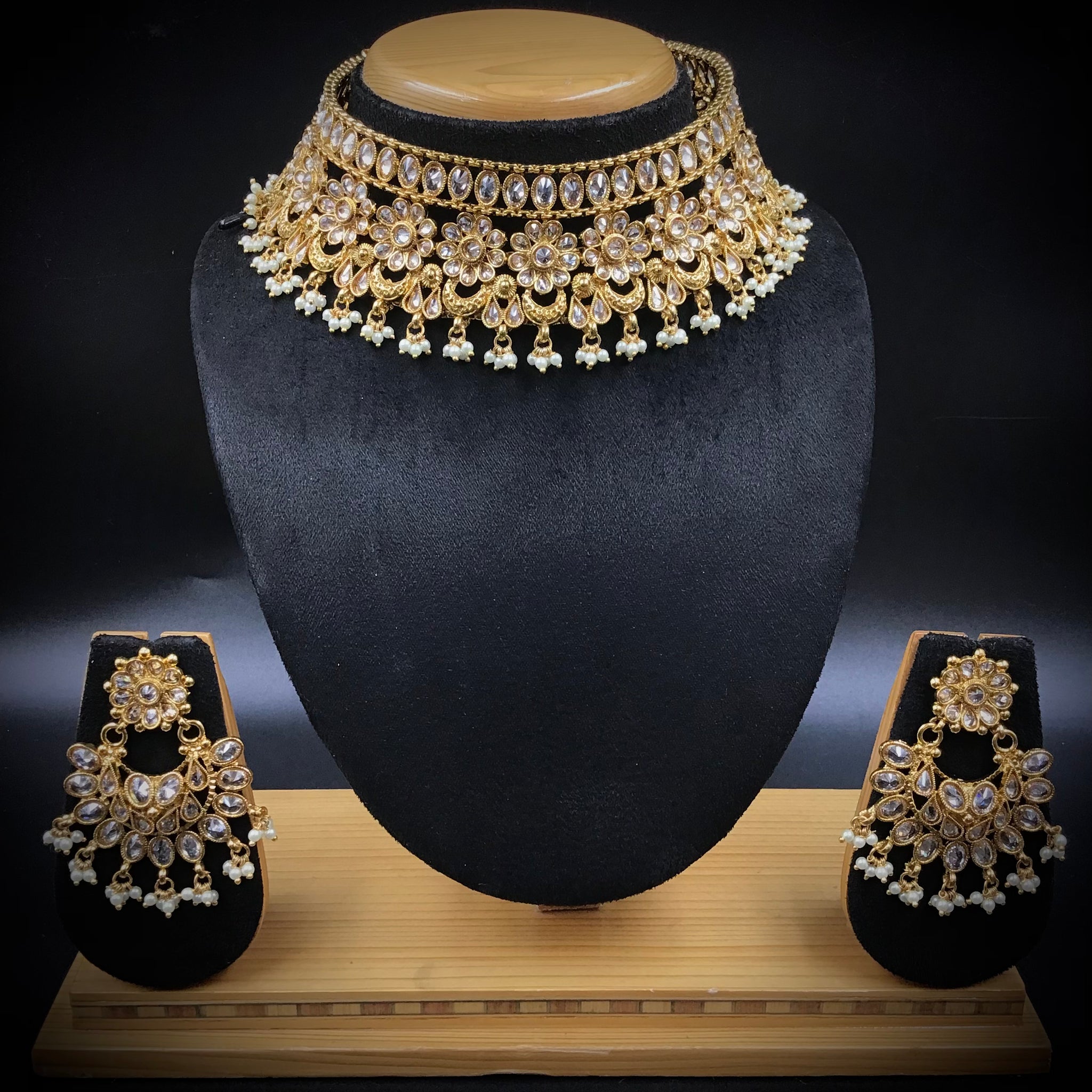 Gold Look Necklace Set 12830-9395 - Dazzles Jewellery