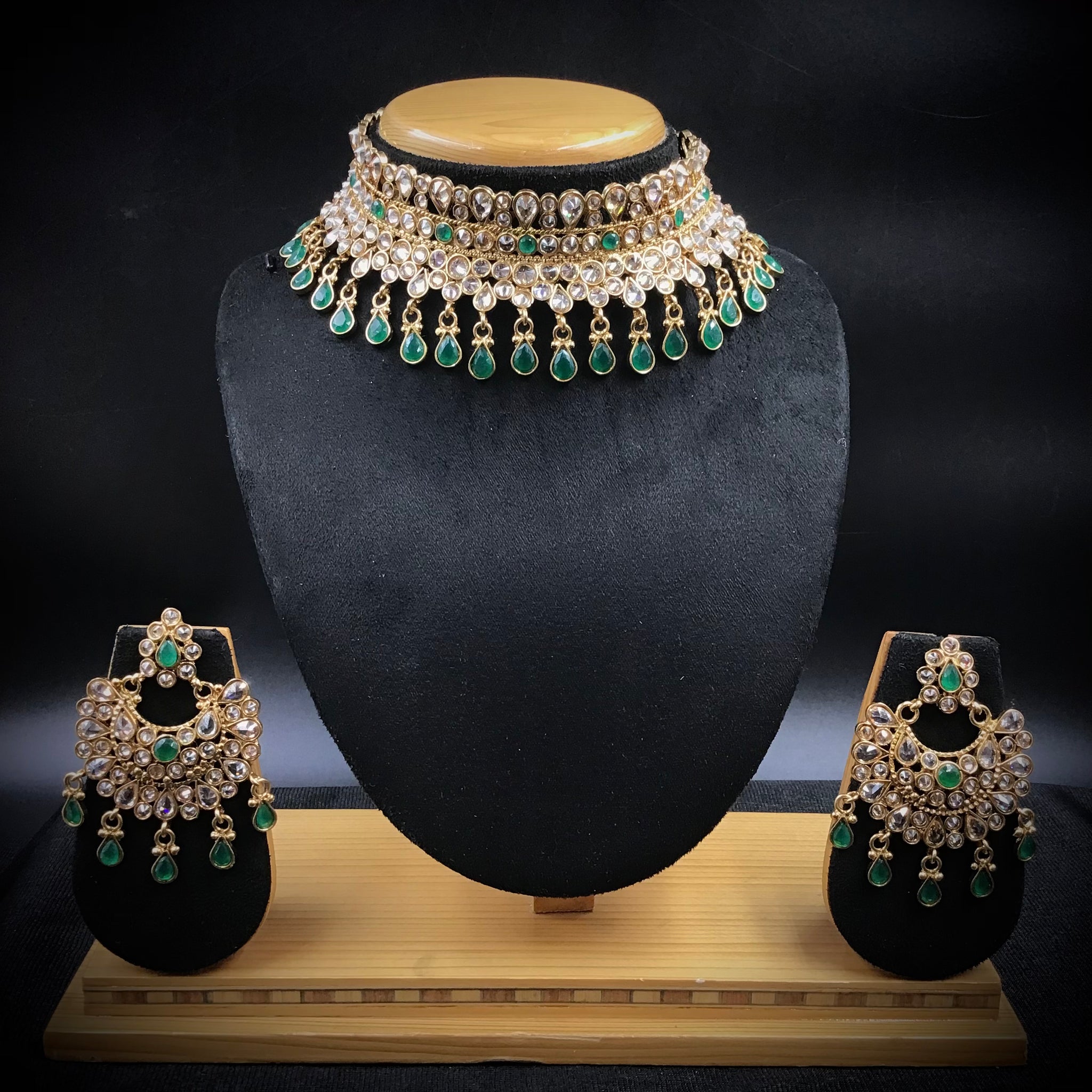 Green Gold Look Necklace Set 9526-4390 - Dazzles Jewellery