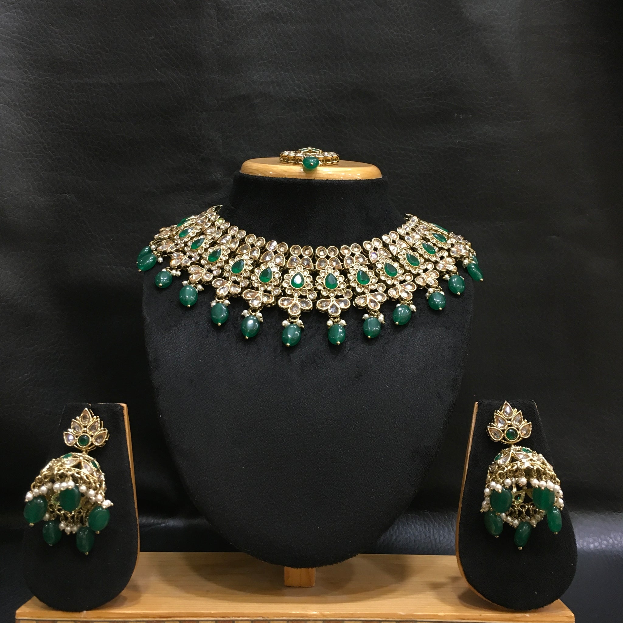 Round Neck Antique Necklace Set 3680-28 - Dazzles Jewellery