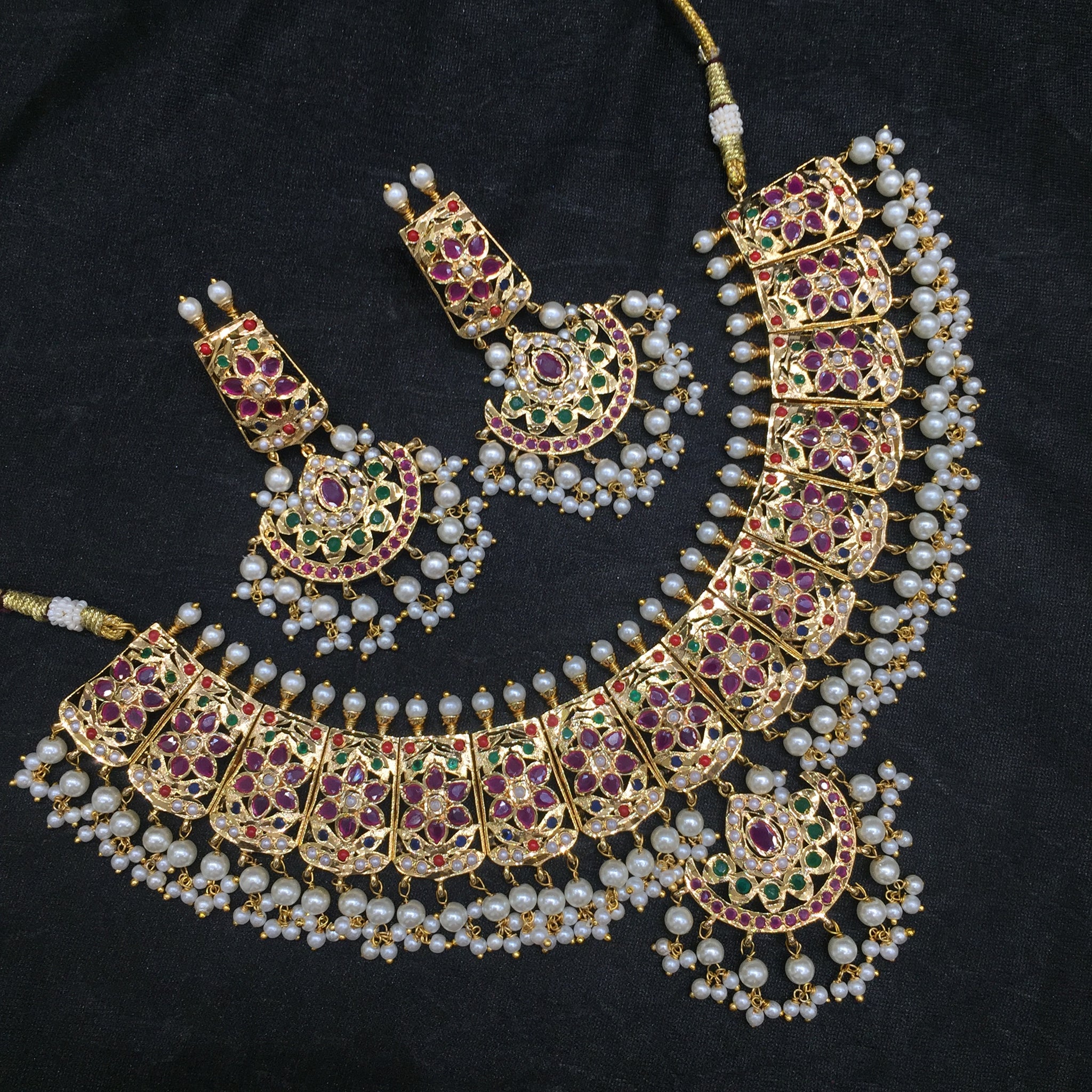Round Neck Jadau Necklace Set 5631-65 - Dazzles Jewellery